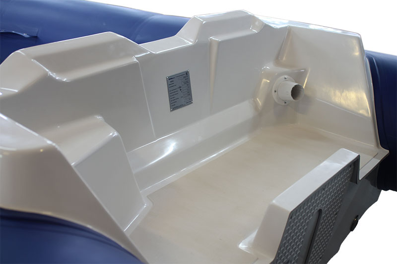 WinBoat 485 RL WinBoat 485 RL